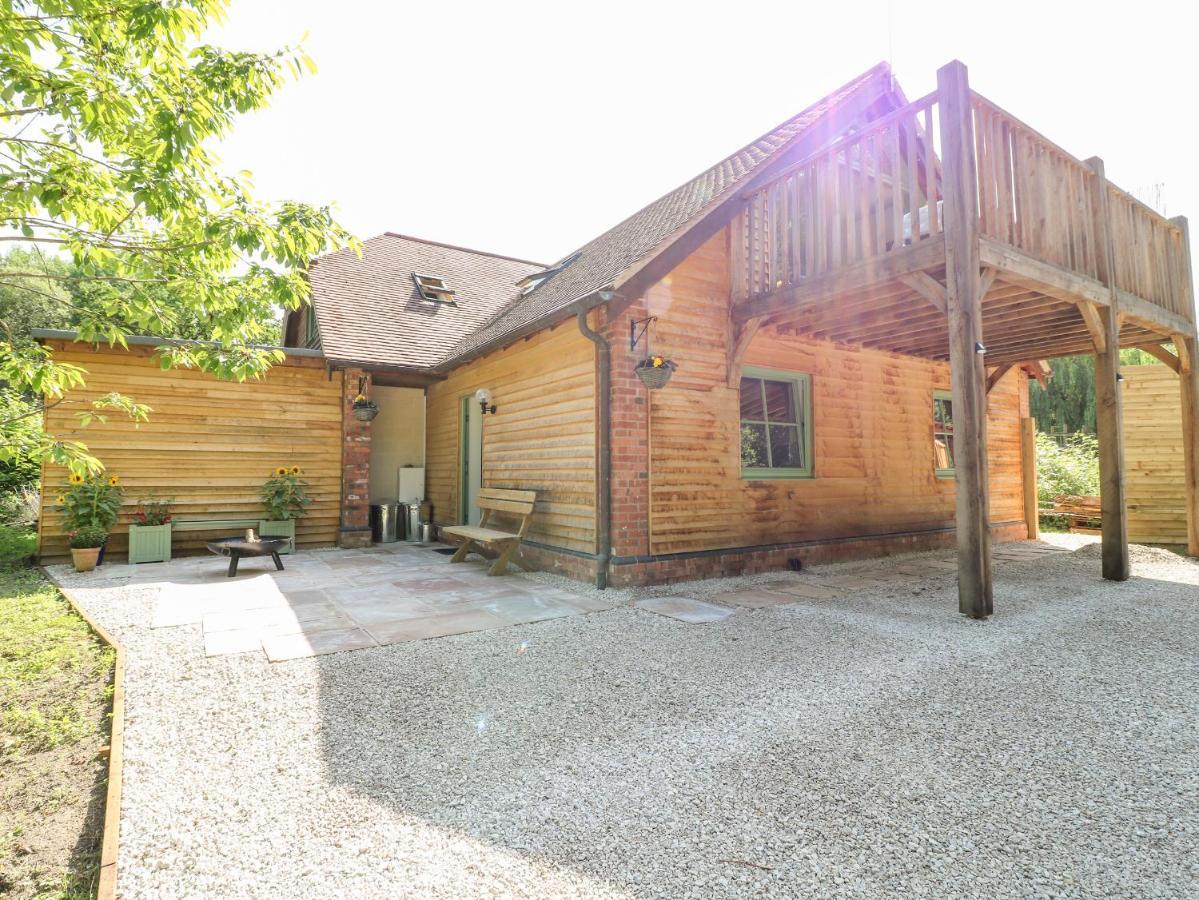 Old Wood Coach House Lincoln Exterior foto
